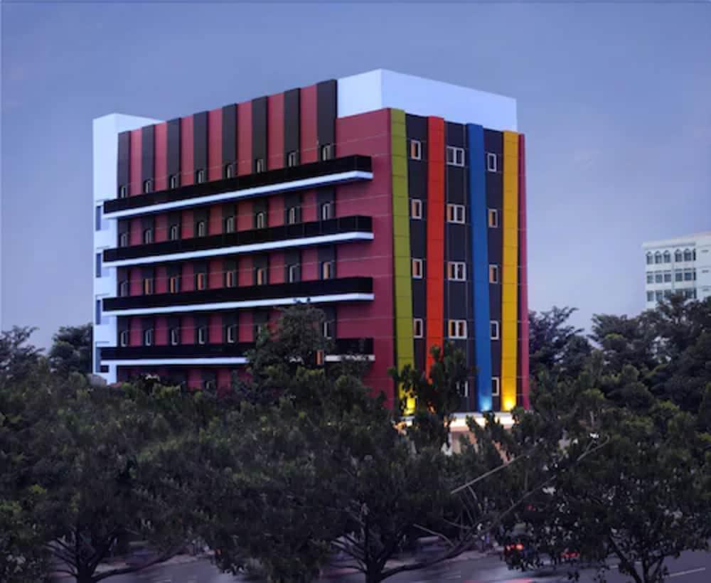 Amaris Hotel Senen Jakarta Exteriör bild