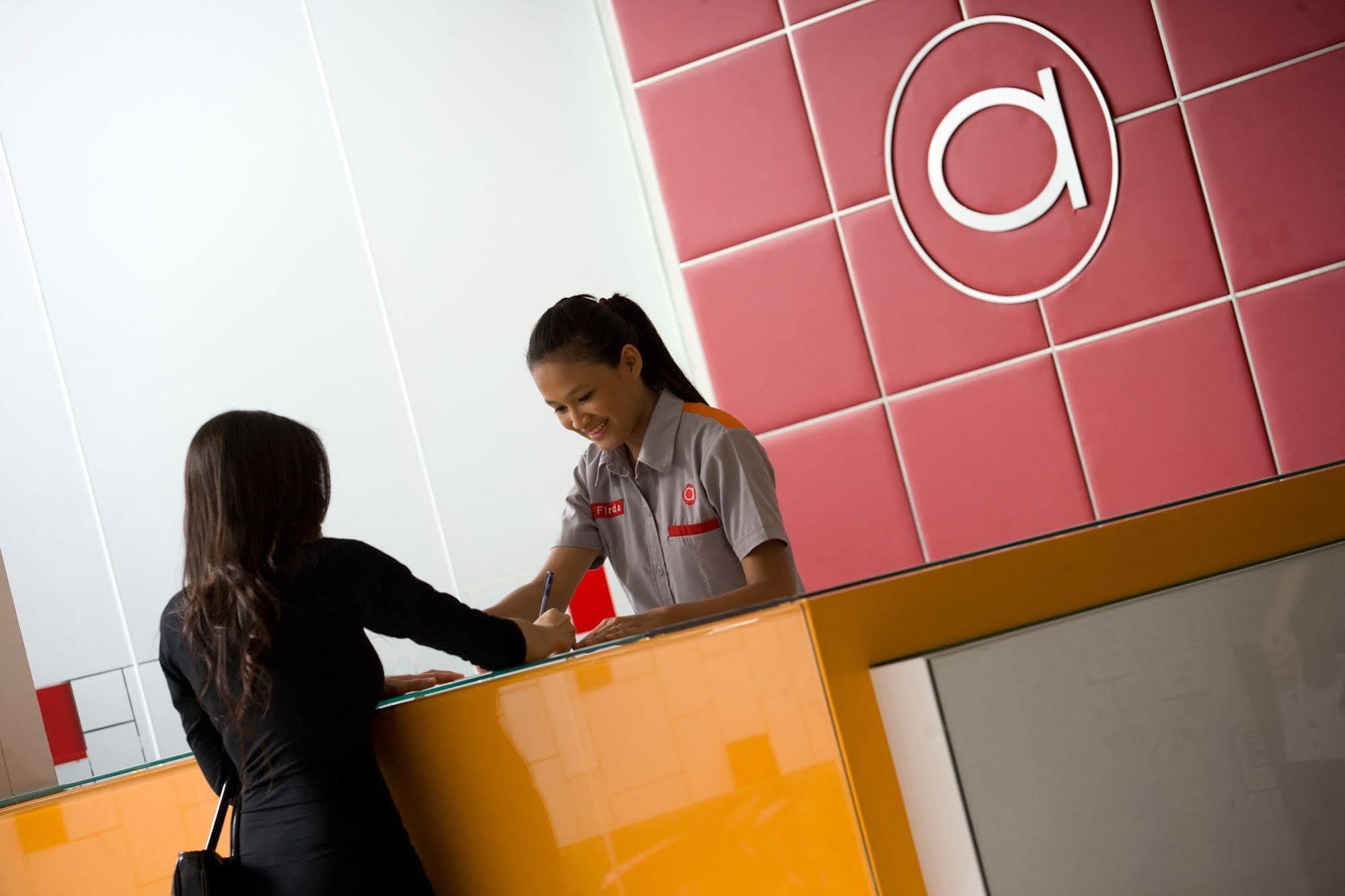 Amaris Hotel Senen Jakarta Inreriör bild